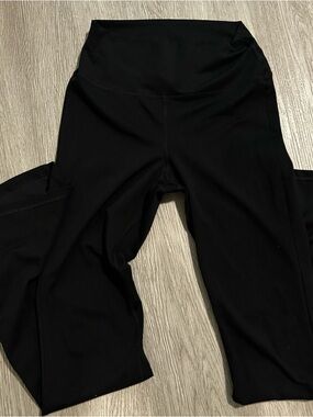 Yogalicious LUX Chelsea Side Slit High-Waist Black Active Flare Leggings